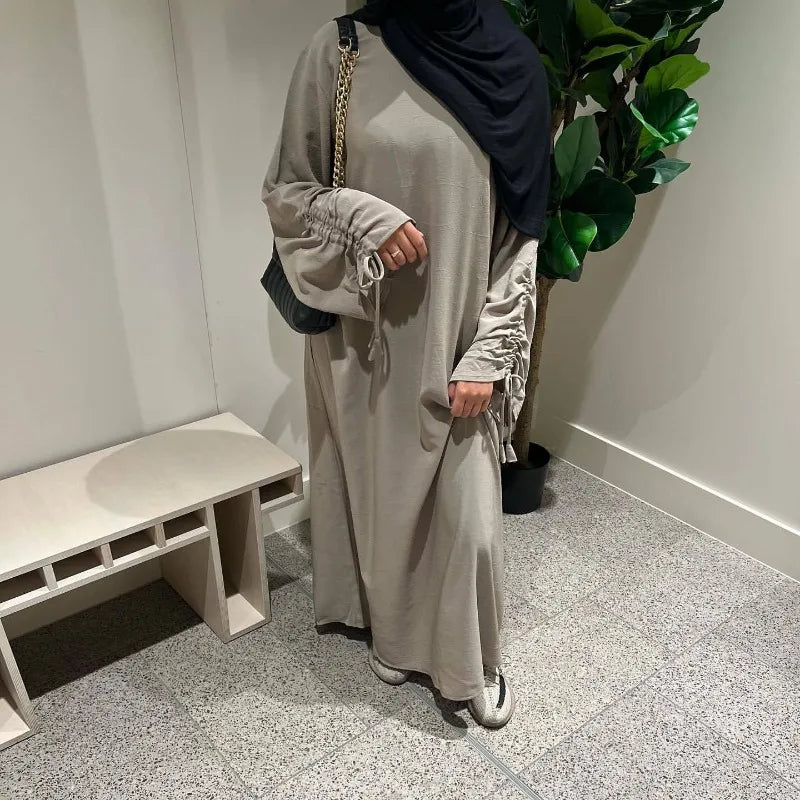 Elegant Saudi Inspired Abaya