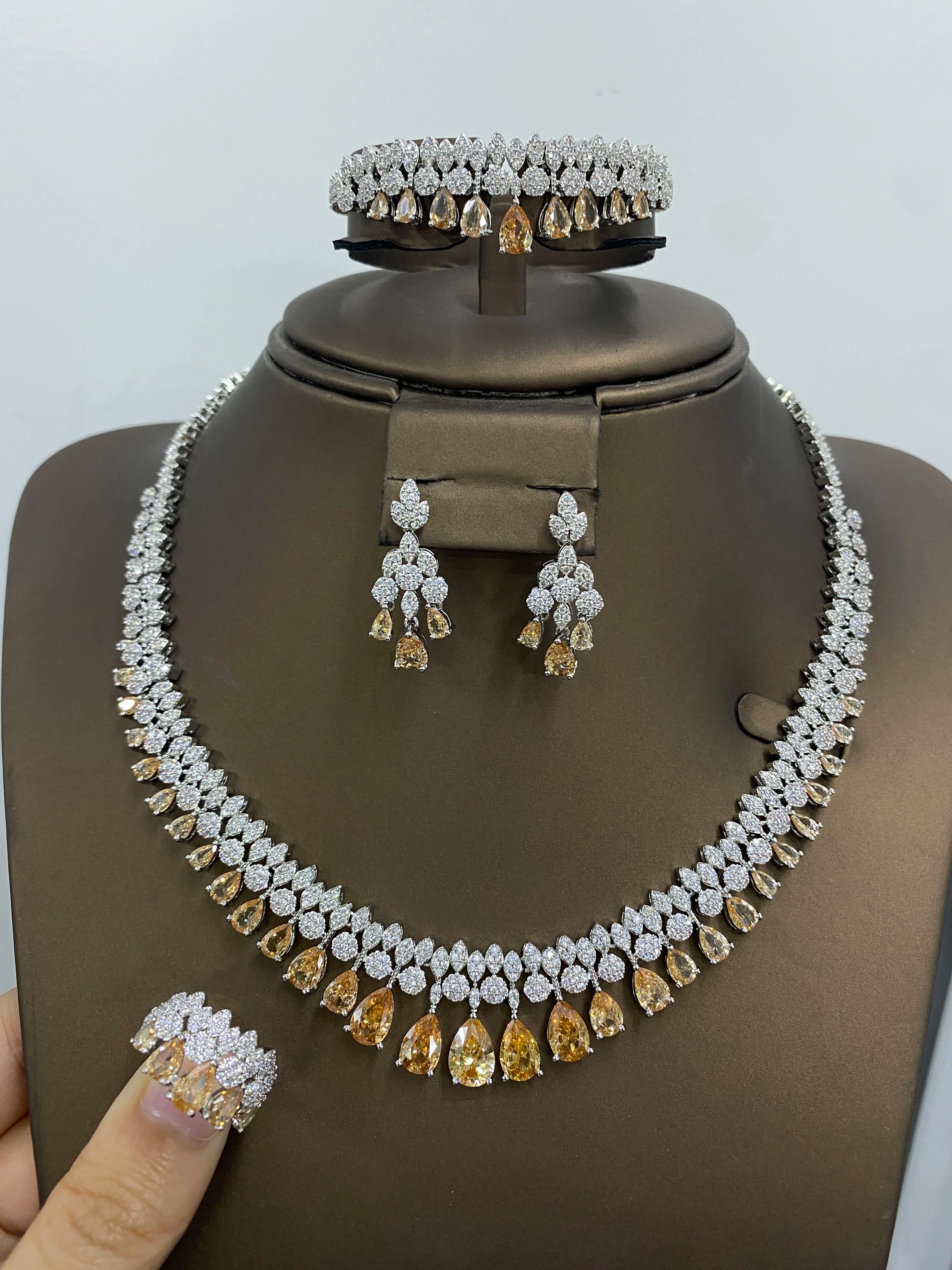 Luxury White Cubic Zirconia Bridal Jewelry Set