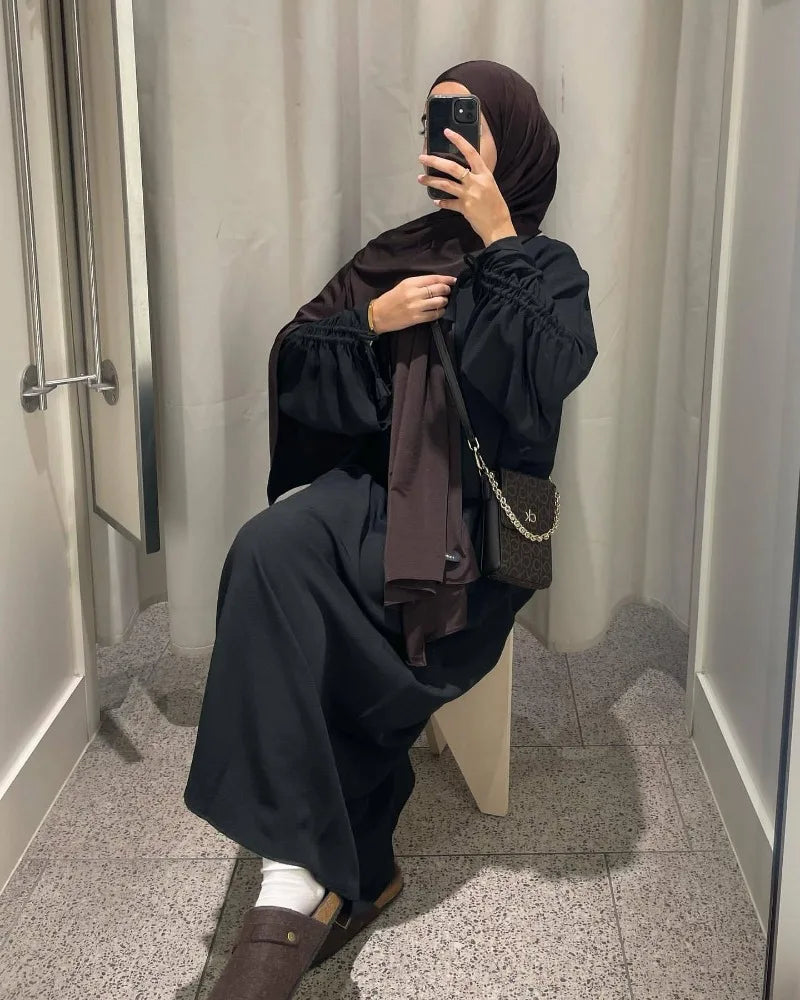 Elegant Saudi Inspired Abaya