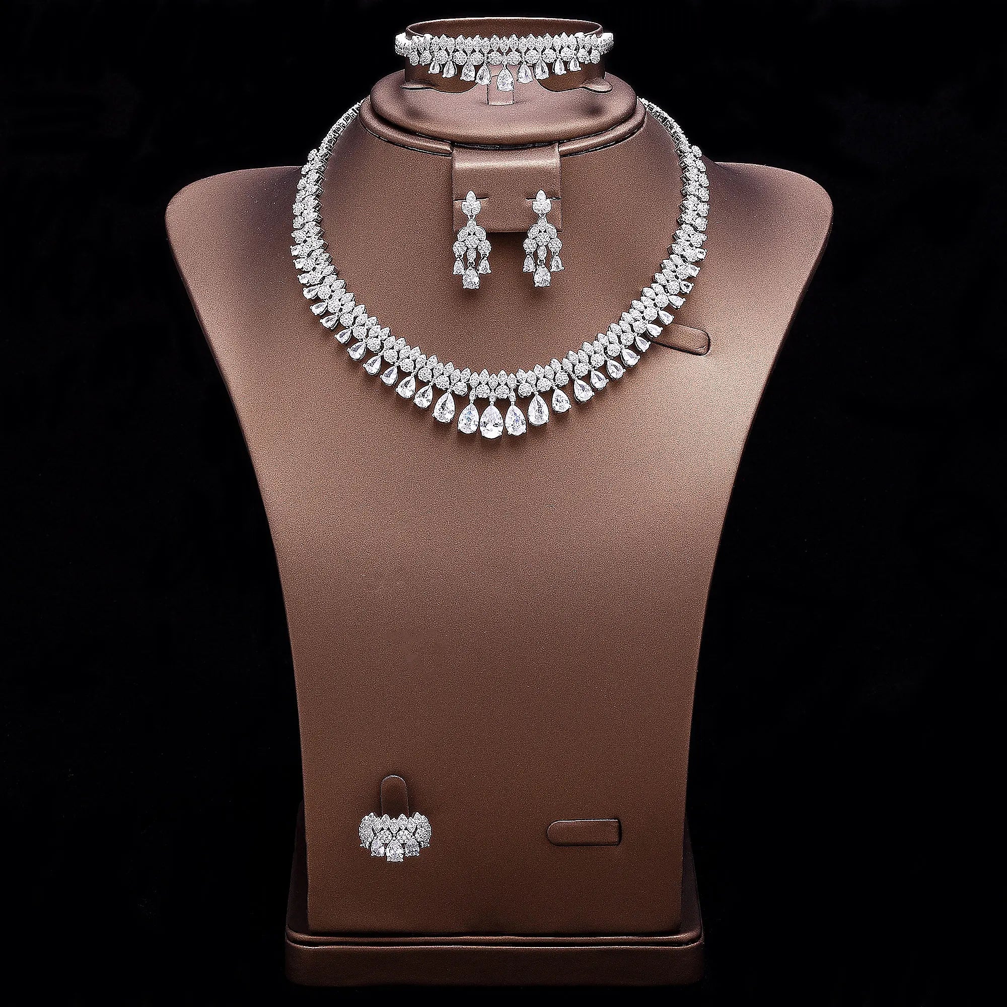 Luxury White Cubic Zirconia Bridal Jewelry Set