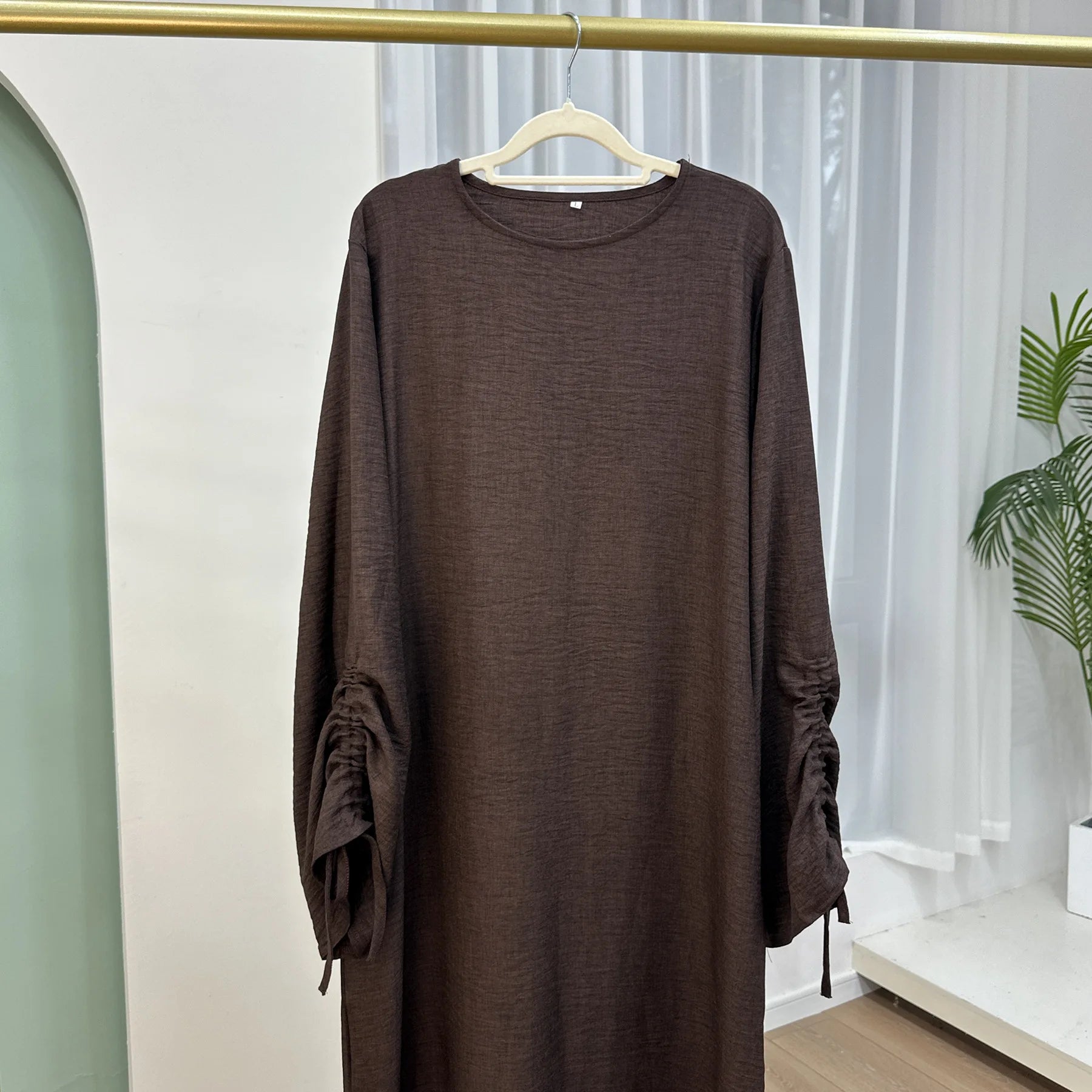 Elegant Saudi Inspired Abaya