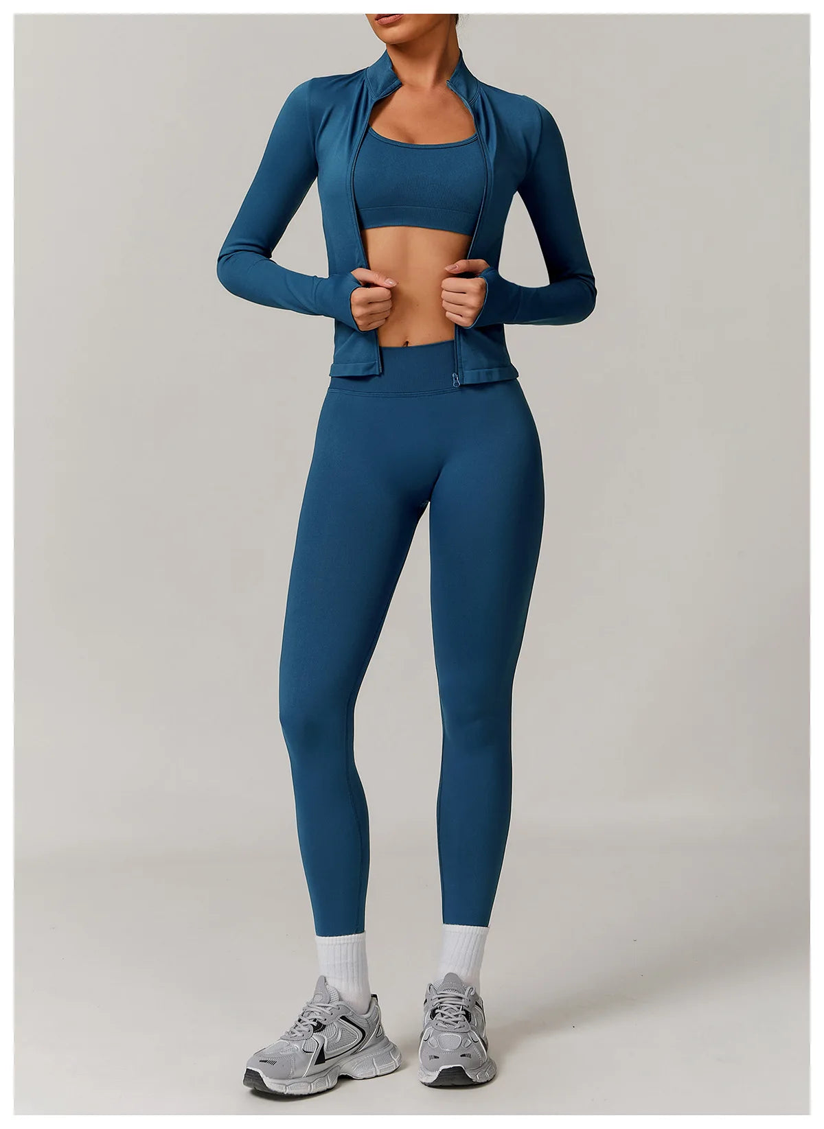 Fitted Thumb Hole Zip Up Jacket